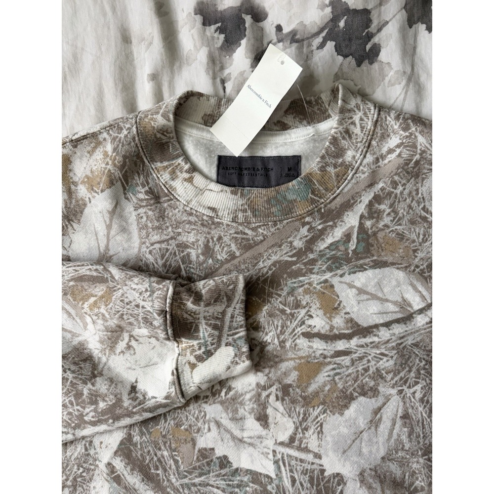 NWT Abercrombie Fitch Soft Essentials Tree Camo Crewneck Fleece Pullover Sweater